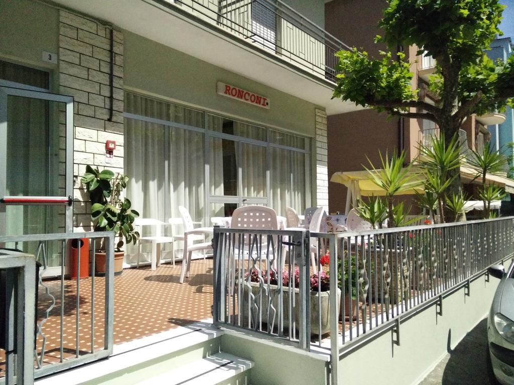 Hotel Ronconi Rimini Exterior photo