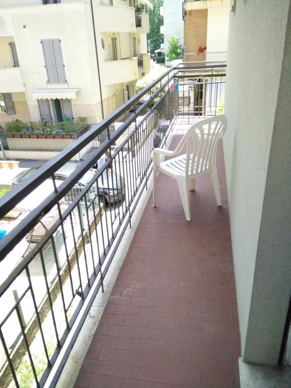 Hotel Ronconi Rimini Exterior photo